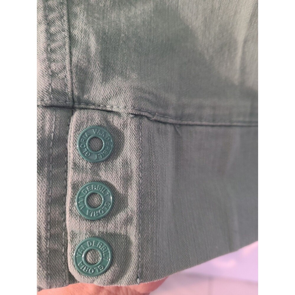 Women's Gloria Vanderbilt Green Denim Capri Pants. Size 12 - Picture 4 of 4